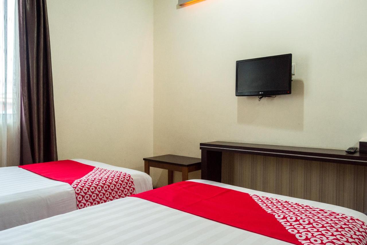 Collection O 625 Hotel Golden Gate Batam Eksteriør bilde