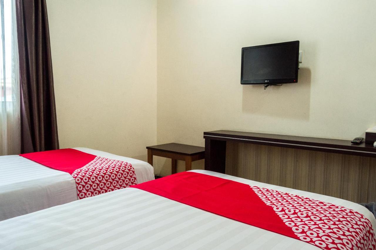 Collection O 625 Hotel Golden Gate Batam Eksteriør bilde