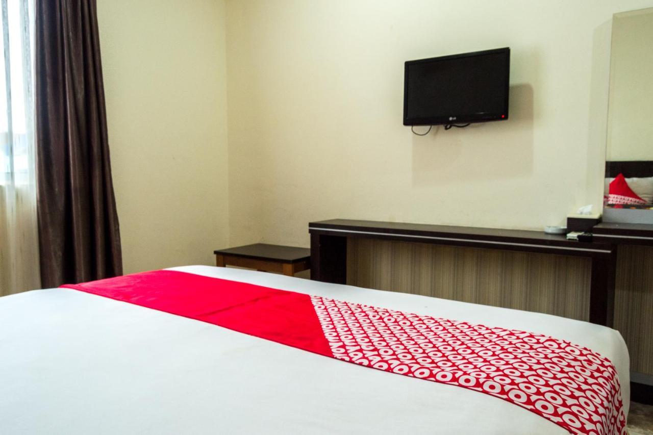 Collection O 625 Hotel Golden Gate Batam Eksteriør bilde