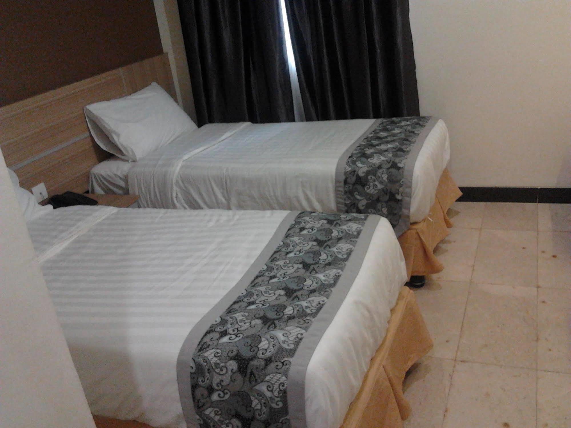 Collection O 625 Hotel Golden Gate Batam Eksteriør bilde